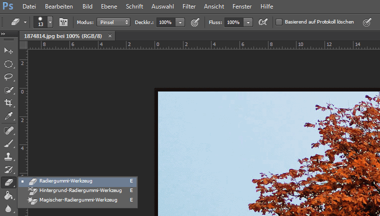 Screenshot einer Photoshopdatei mit der Auswahl Radiergummi-Werkzeug